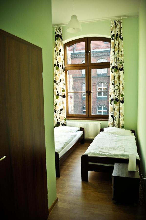 Big City Hostel Wrocław Værelse billede