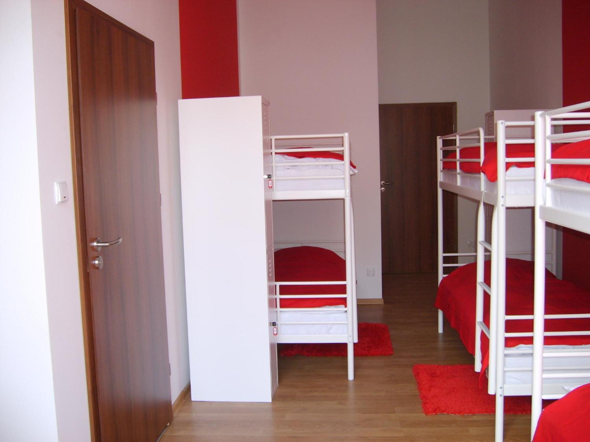 Big City Hostel Wrocław Eksteriør billede