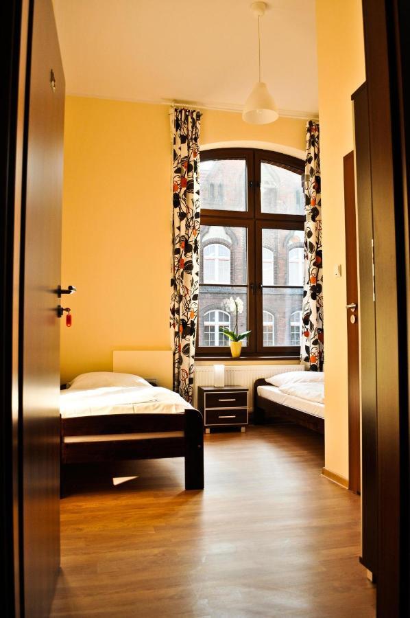 Big City Hostel Wrocław Værelse billede